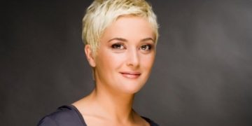 ბოლო წამს მოკ­ლე თმის­თვის და­მი­წუ­ნეს – რა ფოტოს აქვეყნებს ნანიკო ხაზარაძე