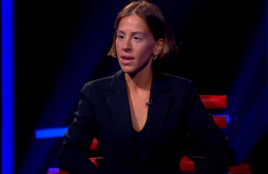 მეც ბევრი რამე არ მომწონს თქვენი, მაგრამ არასდროს გამჩენია სურვილი, ეს სახალხოდ დამეწერა და თან იმ სიტყვებით, რასაც თქვენ იმეტებთ – ნინი ქარსელაძე