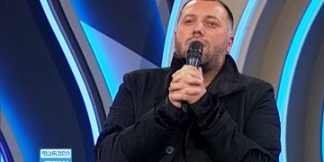 VIDEO: პეტრე კოლხის შესრულებული ემოციური სიმღერა, რომელიც გულგრილს არ დაგტოვებთ