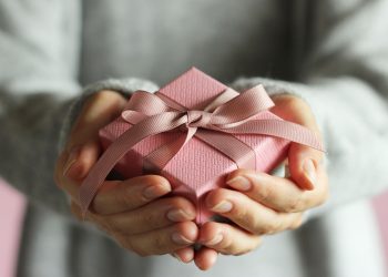 როგორ ავარჩიოთ საჩუქარი