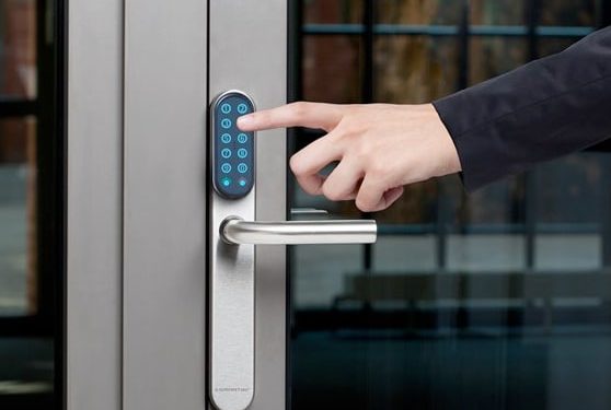 დაშვების სისტემა და კარის საკეტები თქვენი კომპანიის უსაფრთხოებისთვის